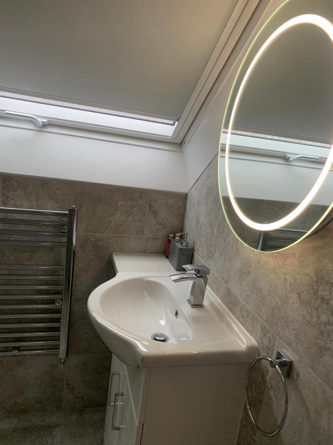 Cosy Beautiful One Bedroom Flat Dorking Esterno foto
